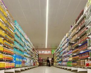 Supermarket gondola shelving